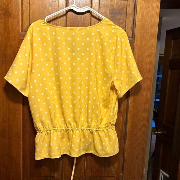 Loft Outlet Yellow Polka Dot Shirt Medium - Picture 4 of 5